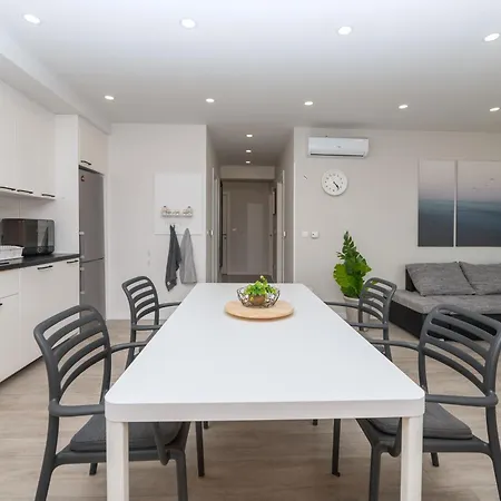 Apartment Marina Makarska
