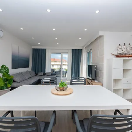 Marina Apartment