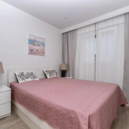 Apartment Marina Makarska
